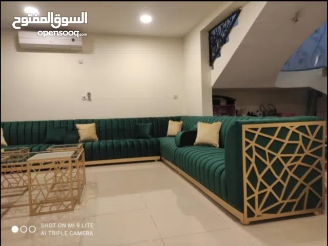 upholstery, cloth changing,rapairing, making new sofa, curtain, wallpaper,perkhiya.