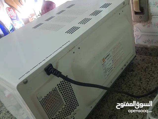 مكرويف سايونا نضيف استعمال خفيف لون أبيض وجريل كهرباء للبيع ب 9 دينار