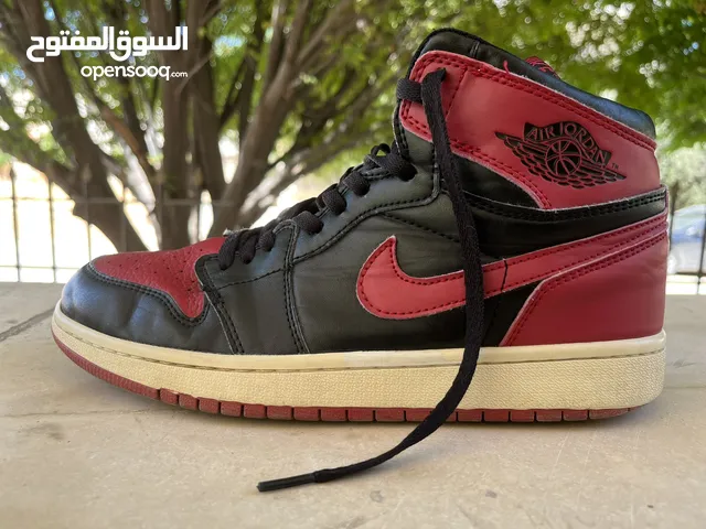 حذاء نايك Air Jordan (red and black)شبه وكالة