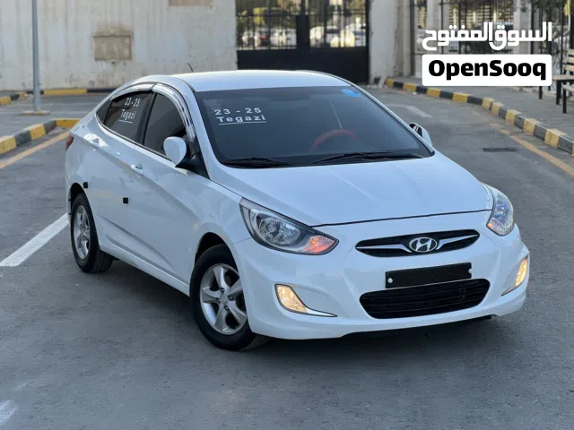 2014 هيونداي اكسنت SE