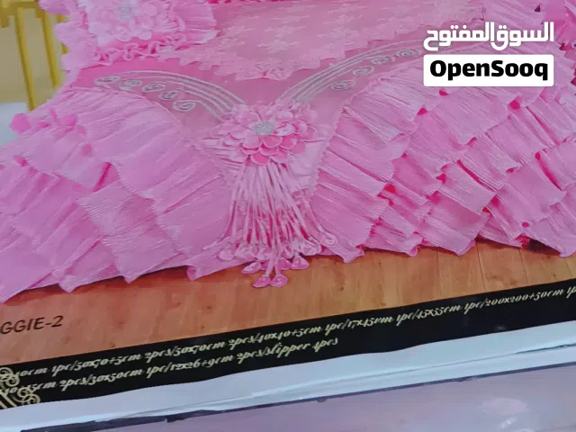فرشه زفاف للبيع  نظيفه ومرتبه