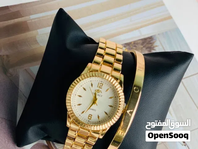 طقم الأناقة الكاملة (ساعة + سوار)    طلاء ثابت 100%: انسِي موضوع تغيّر اللون، الطلاء ثابت ويدوم