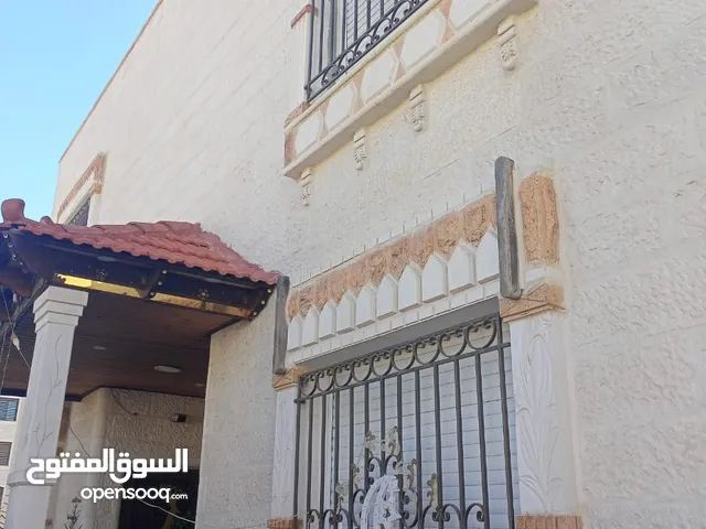 354 m2 More than 6 bedrooms Villa for Sale in Zarqa Al Zarqa Al Jadeedeh
