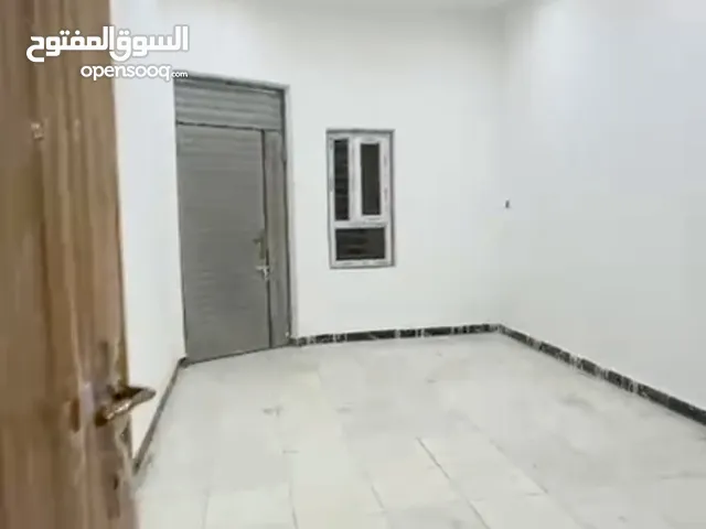 شقة سكنية حديثة للمتزوجين حديثاً والعوائل الصغيرة للإيجار في الأكوات التنومة