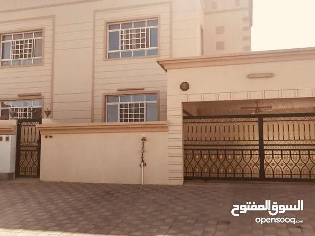 350 m2 More than 6 bedrooms Villa for Rent in Muscat Seeb