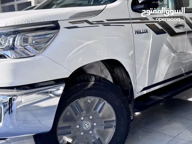 تويوتا هايلوكس 2025 دفع رباعي محرك 2700 من ماسة الرواد