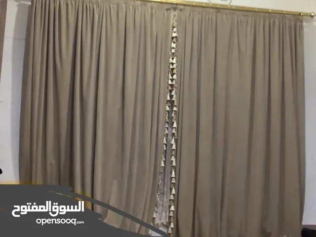 بردة كلش نظيفه وحلوه وجبيرة ولونها هم احلى وهم طويله