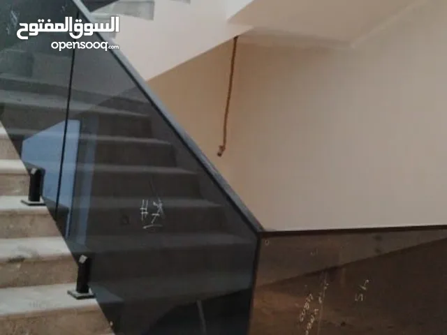 توريد وتركيب زجاج سكريت بجميع انواعة