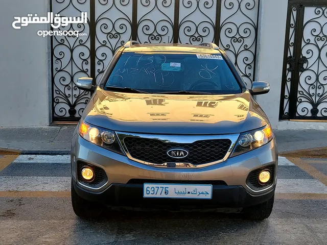 Used Kia Sorento in Tripoli