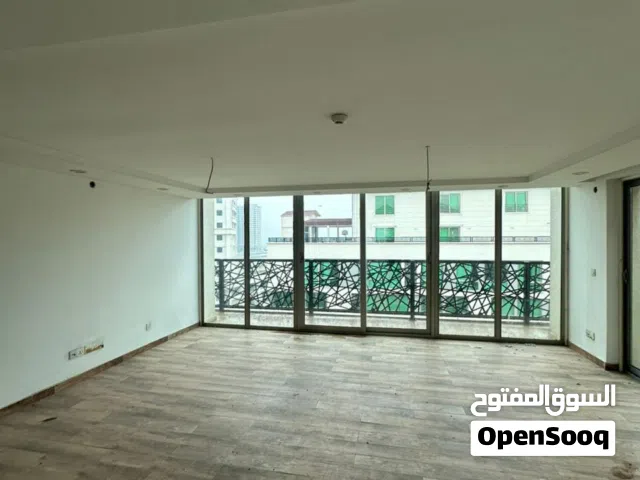 فيلا للايجار في مجمع لايف تاورز المساحة 297 م