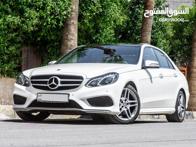 Mercedes E200 2016 Avantgarde Amg kit السيارة وارد و مالك واحد من الشركة و صيانة الشركة