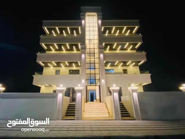 شقه سوبر ديلوكس شبه ارضي من المالك مباشره في ابو نصير شارع الضياء