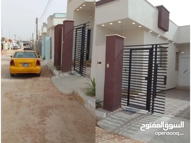 َمنزل للايجار عين زارة طريق الابيار بالقرب من جامع طيبه  الحوش جديد كيف اتشطب