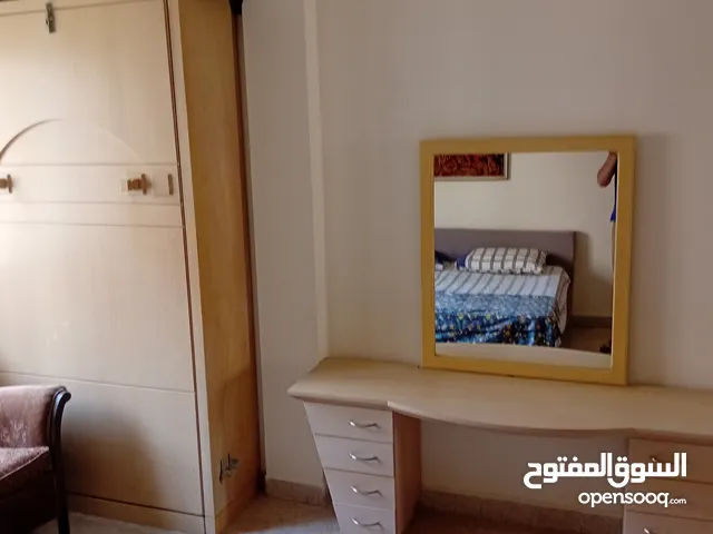 apartment for rent 4th floor 2bedroom 2 bathroom living dining kitchen balconies electricity 24/24