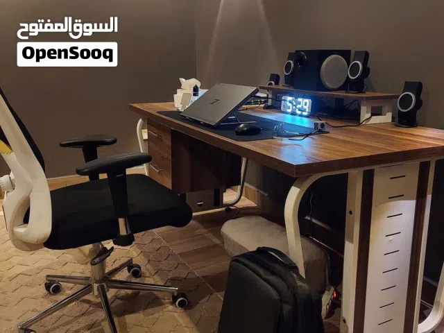 مكتب مقاس 160 * 80