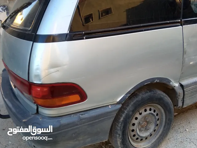 Used Toyota Previa in Tripoli
