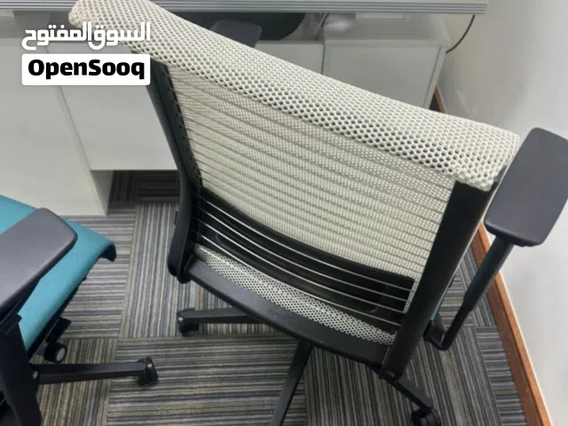 Steelcase chier for sell more information call and whatsub