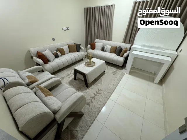 طقم كراسي تركي راقي 8 افراد قابل