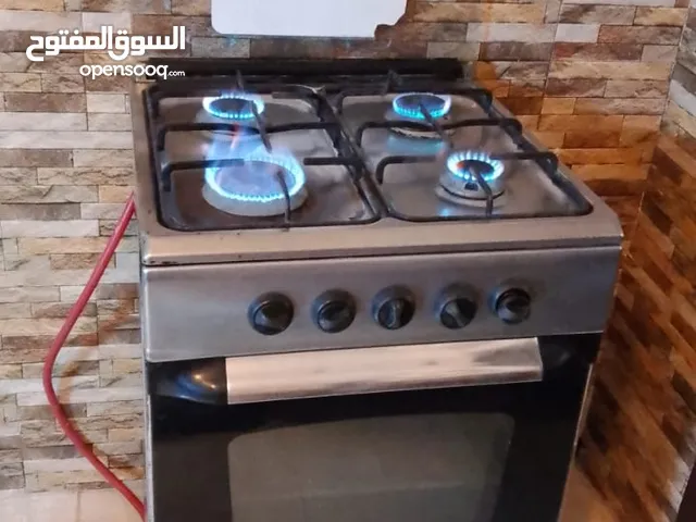 فرن غاز مستعمل اربع عيون بحاله جيده شغاله 100%