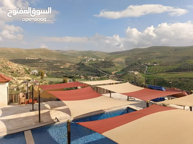 مزرعه وشاليه القمه للايجار اليومي بوجود ثلاث برك منهم بركة داخلية مياه ساخنة مدفاه عروض العيد