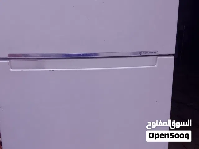 ثلاجات ثنين مستعملات حجم كبير ماطور شغال ثنيناتهن  نوعيه بخاخ ثنينهن 200