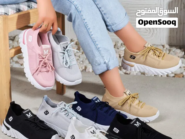 كوتشي اسكتشر مريح وعملي جدا في اللبس