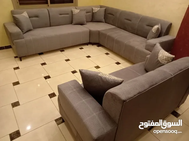 أثاث فيلا فاخر من أحداث الموديلات تفصيل فل كوالتي للبيع المستعجل بحاله الجديد الأثاث والله يبارك