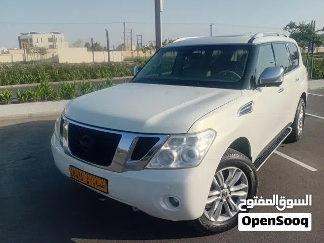 5.6L, Low mileage, big engine, Nissan Patrol, Luxury Edition. Top Spec. 2010. European owned.