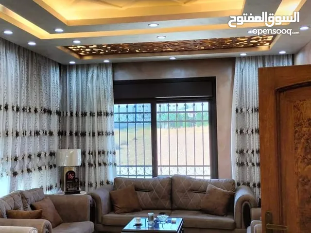 1000 m2 More than 6 bedrooms Villa for Sale in Amman Al Bnayyat