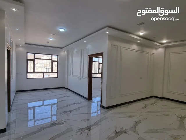 232 m2 5 Bedrooms Apartments for Sale in Sana'a Haddah