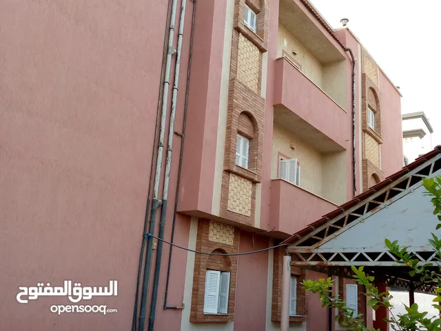 320m2 More than 6 bedrooms Villa for Rent in Tripoli Hay Demsheq