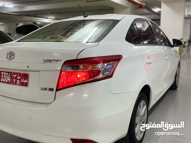 Sedan Toyota in Muscat