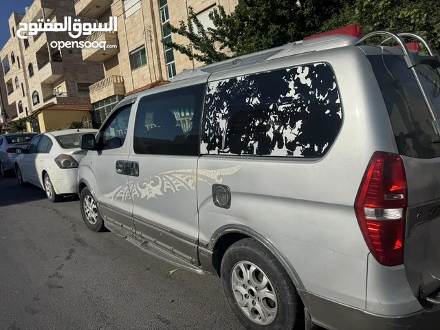باص هونداي جراند ستاريكس