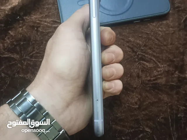 Apple iPhone 11 64 GB in Ajloun