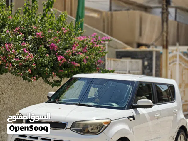 2014 كيا سول Standard
