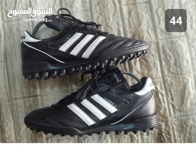 44 Sport Shoes in Al Karak