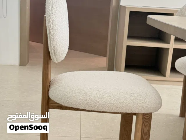 كراسي طاولة اكل