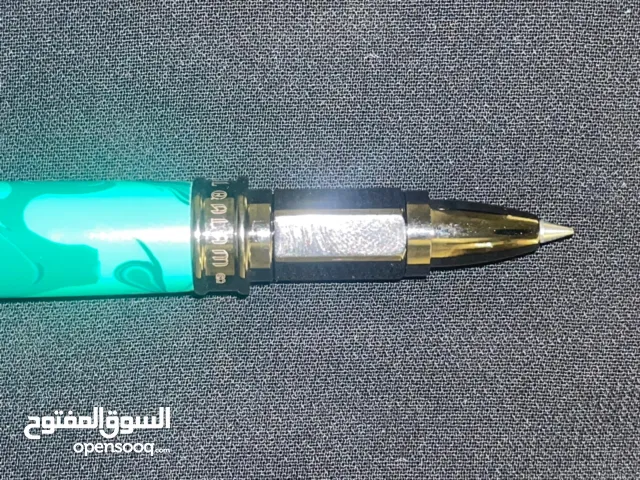 قلم راء تيتانيوم من شركة بالقلم مع علبة جلدية للبيع