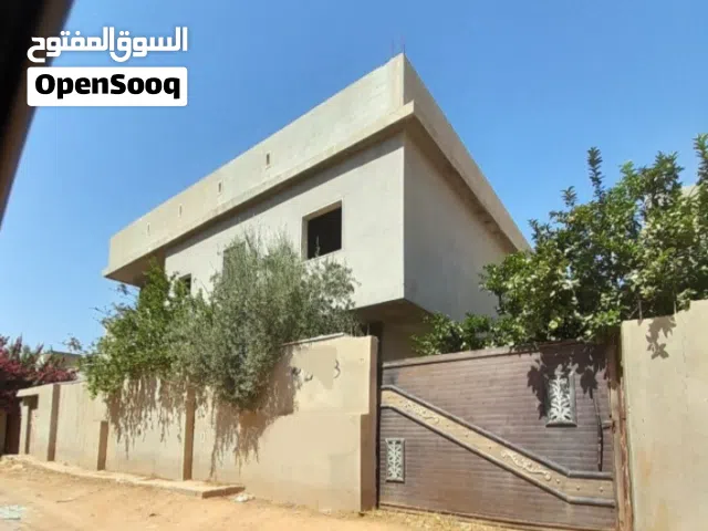 منزل  دورين  لبيع في الكريمية شارع العسل دورالاول مشطب تام ودور تاني عبارة عن شقتين يحتاجوتشطيب