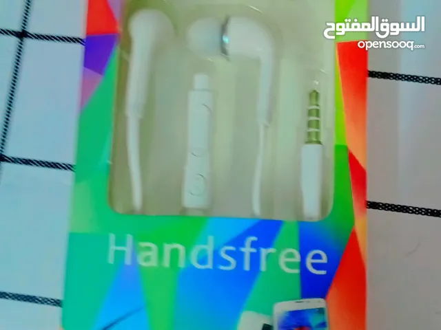 سماعات جديده حرق بس على 5 اصلية ونا بتخرب بسهولة