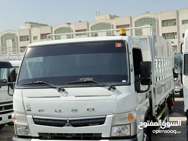 Mitsubishi canter 2023