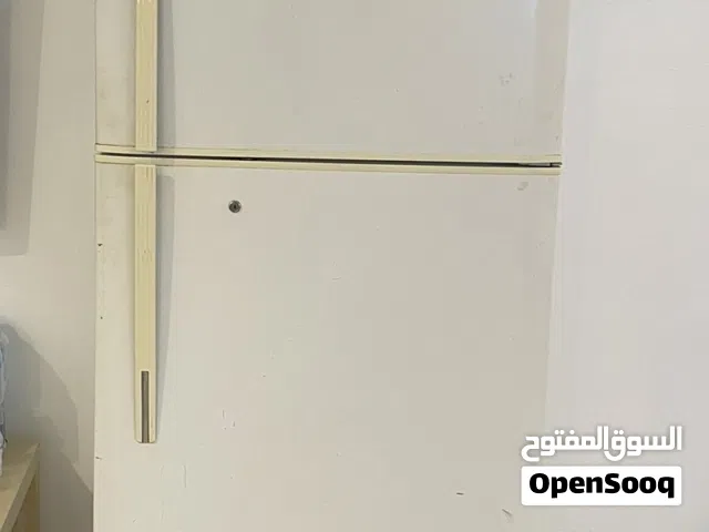 ثلاجه كبيره ماركة سانيو للبيع