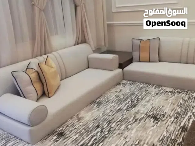 تفاصيل و تنجيد الكنب. مساند خشب و اسفنج ستاير ويفي ستاير أمريكي.