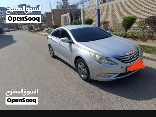 2014 هيونداي سوناتا GL Plus
