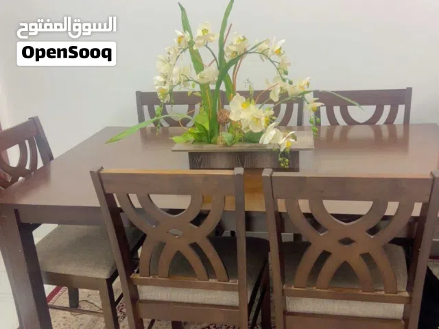 طاولة طعام 6 اشخاص