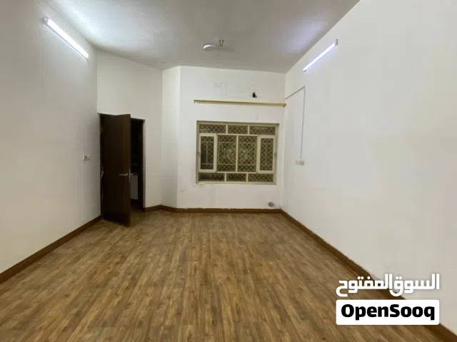 200 m2 2 Bedrooms Townhouse for Rent in Basra Other