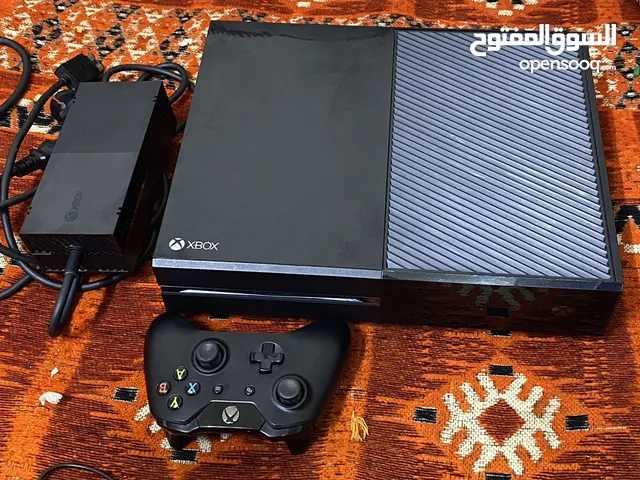 اكس بوكس ون 500 قيقا عليه ستيكر الشركه