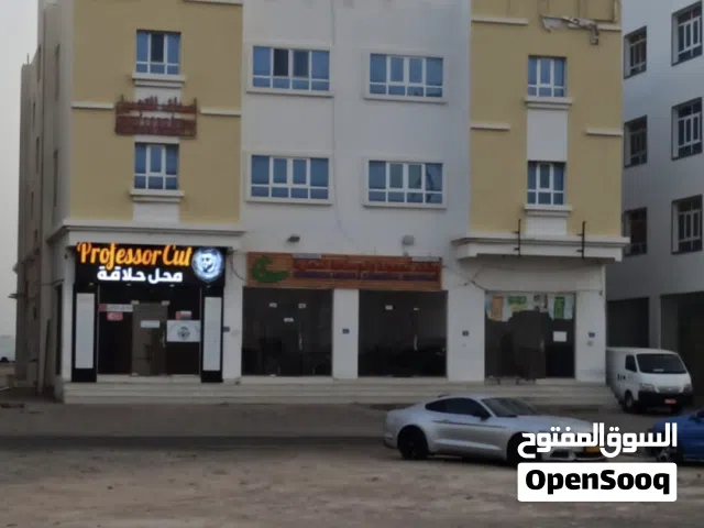 محل تجاري للايجار السنوي في المعبيله السابعه Shop for rent in mainland phase 7