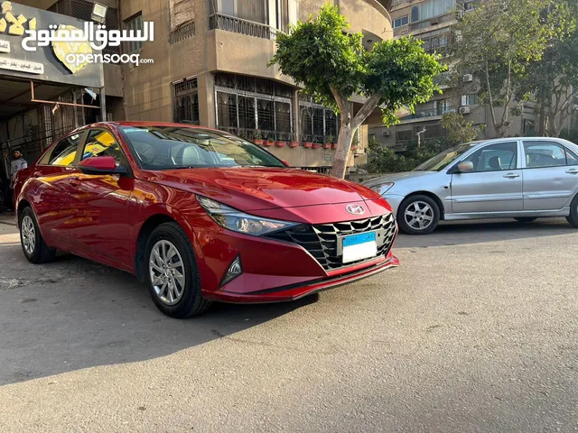 Sedan Hyundai in Cairo