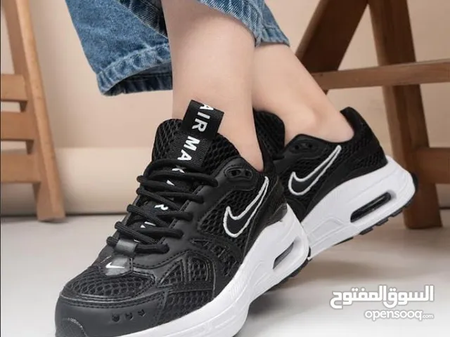 Nike Air Max – كوتش حريمي مستورد فيتنامي